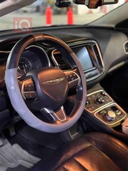 Chrysler 200